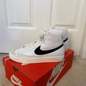 Women’s Nike Blazer Mid ‘77